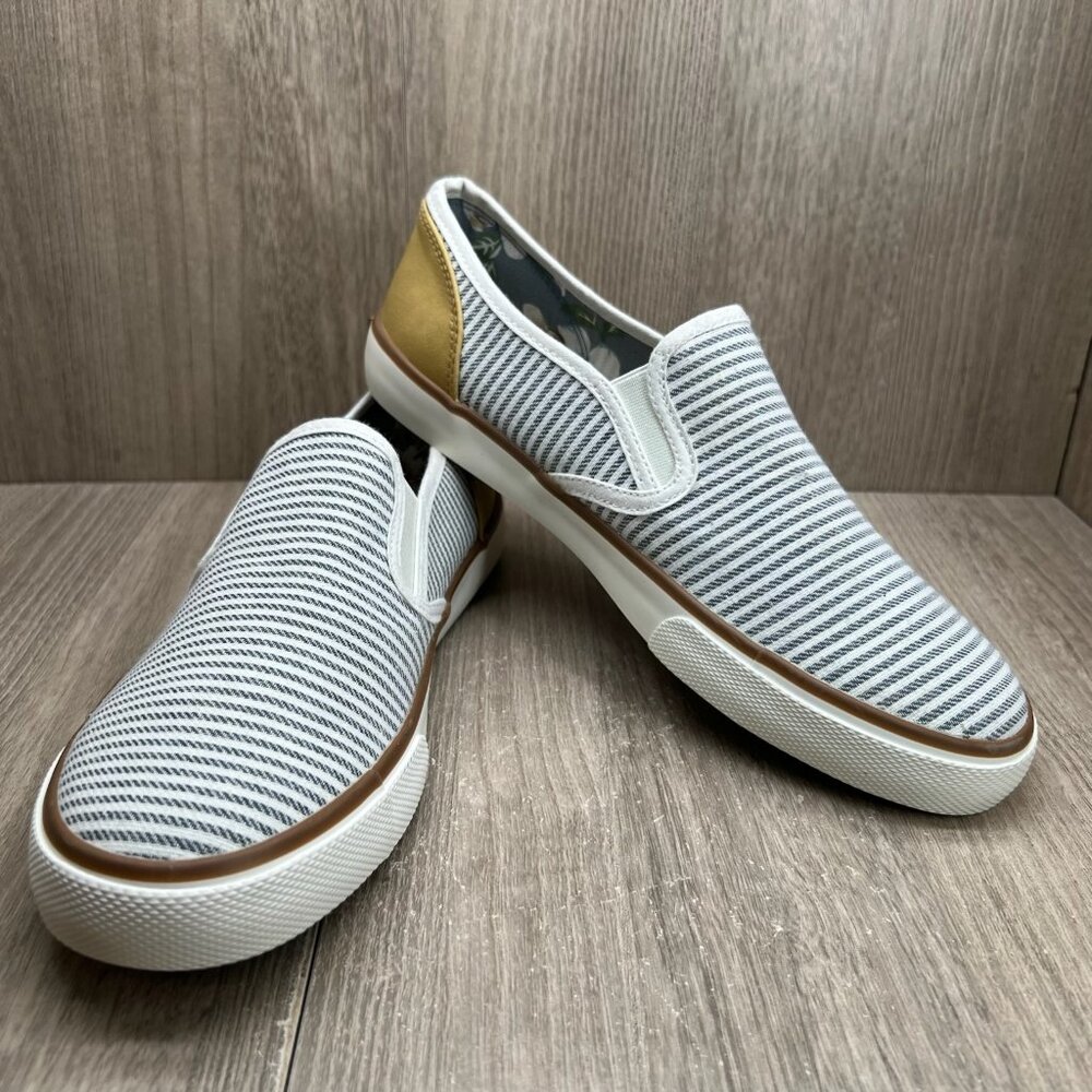 Tommy Bahama Striped Canvas Slip On Sneakers Womens 8.5 Flat Low Top White Gray - Picture 9 of 14